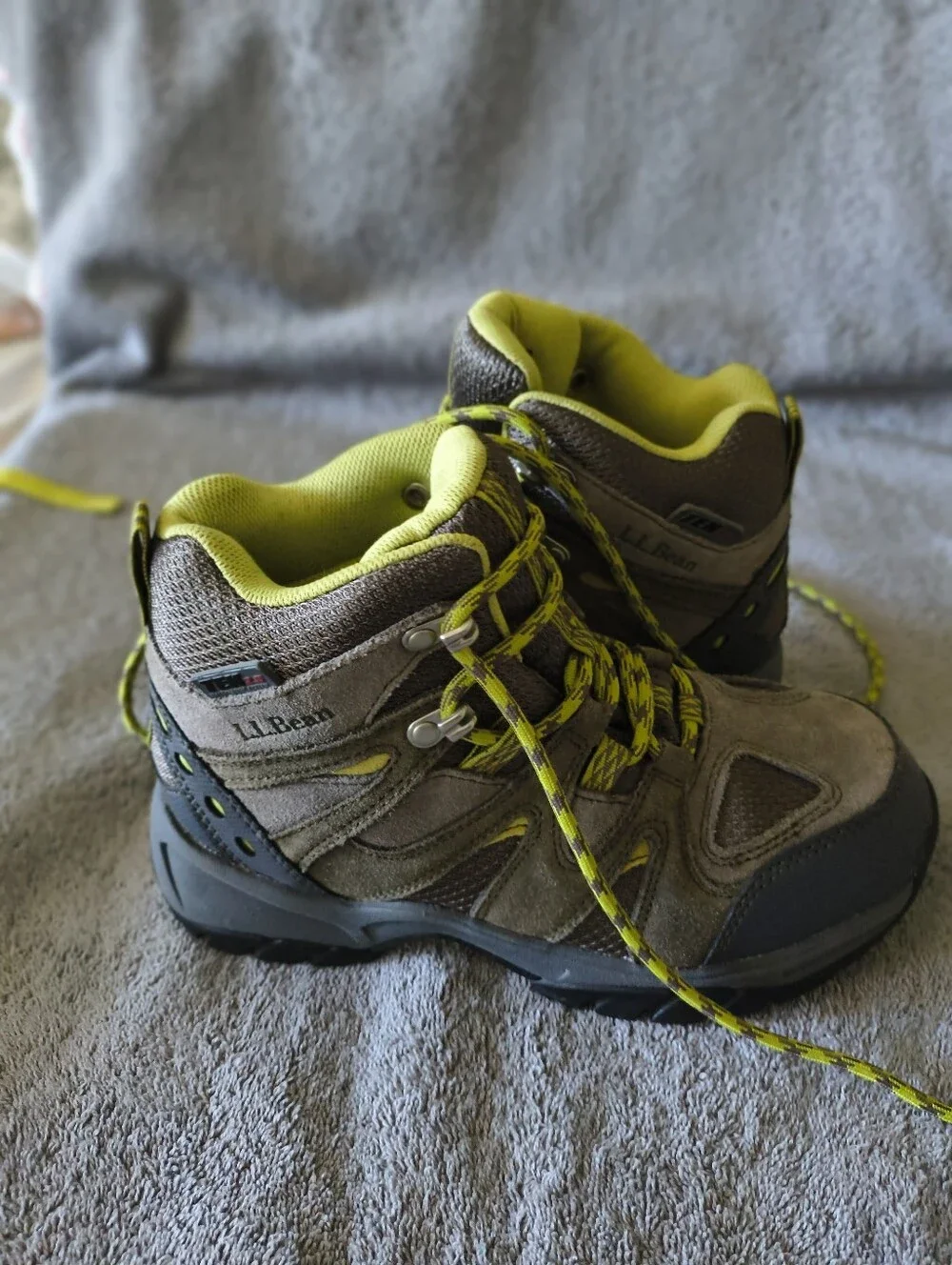 L.L. Bean Kids Trails Model Hiking Boots TEK 2.5 Gray Size 4 Activewear Hiking